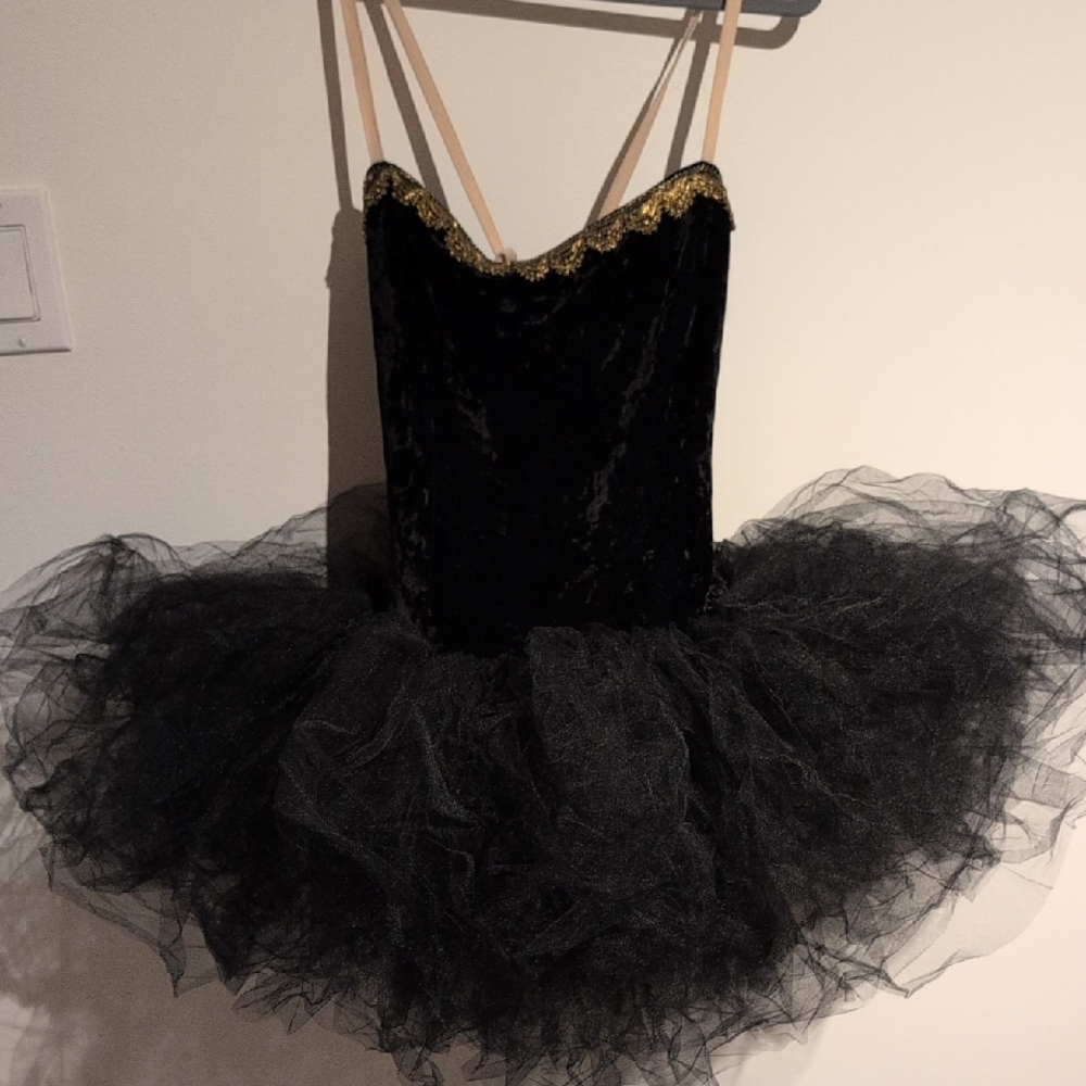Black Crush Velvet Bodysuit +Tutu